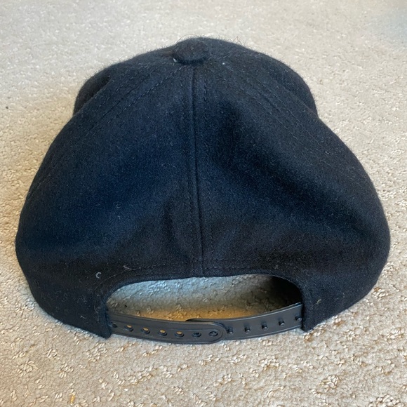 Karl Lagerfeld Cap - Picture 2 of 3